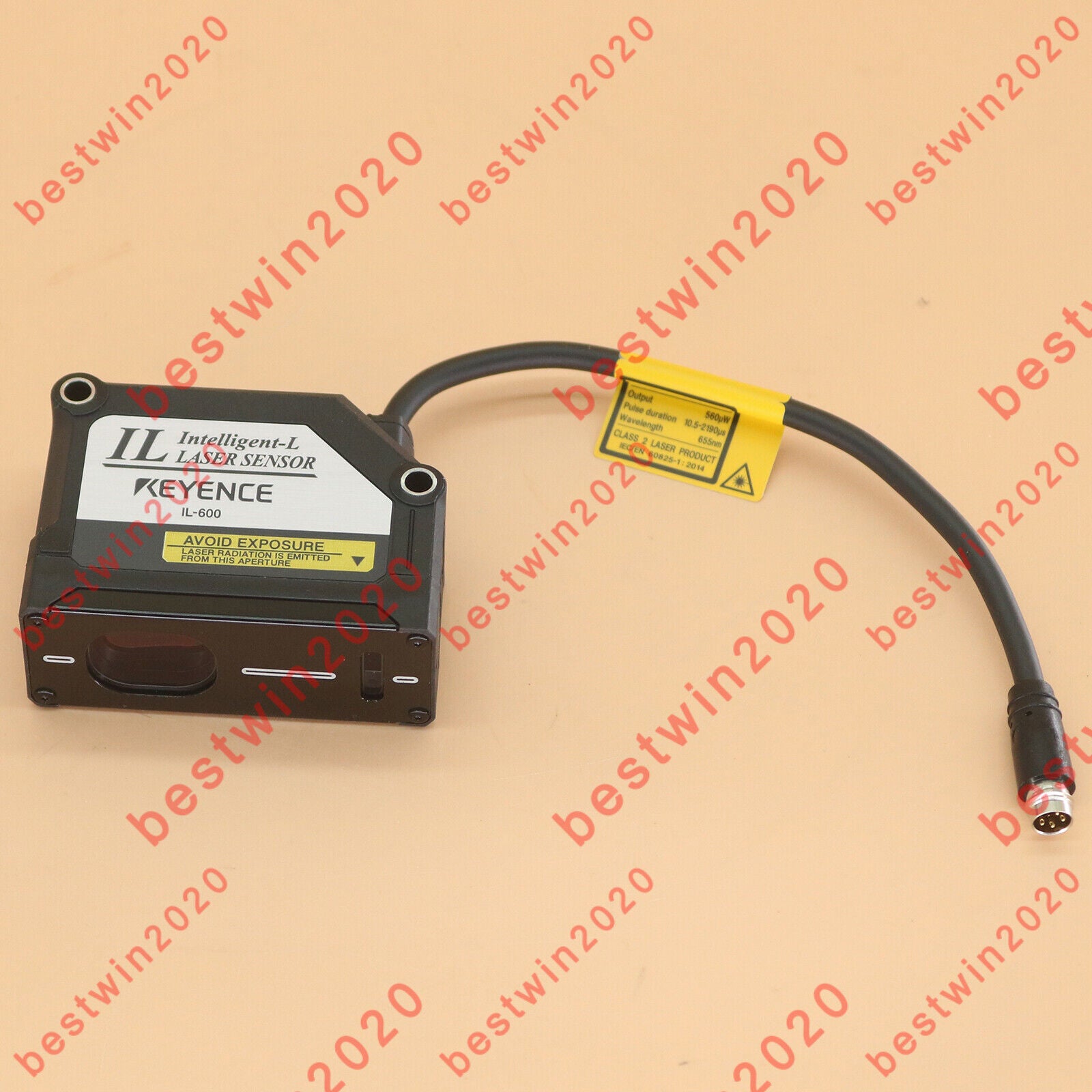 new 1pcs  keyence IL-600 IL-600 Laser Sensor ONE Year