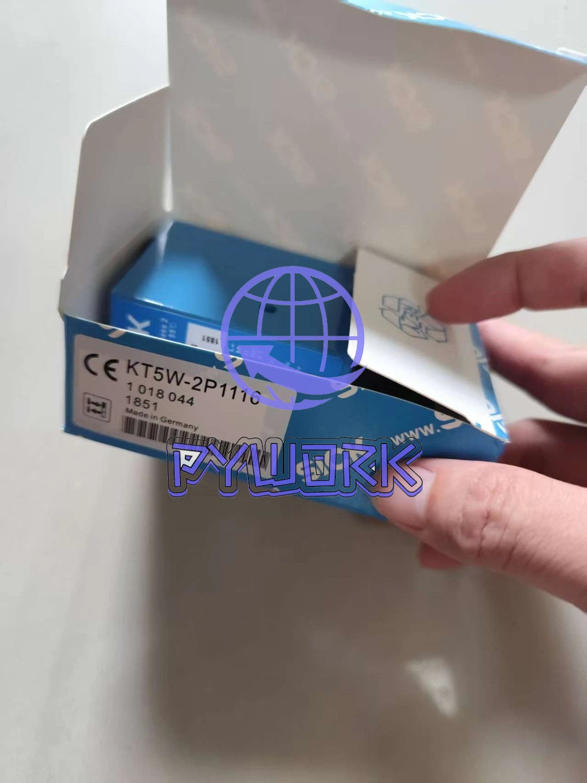 1PCS SICK KT5W-2P1116 1018044 Photoelectric Sensor PNP