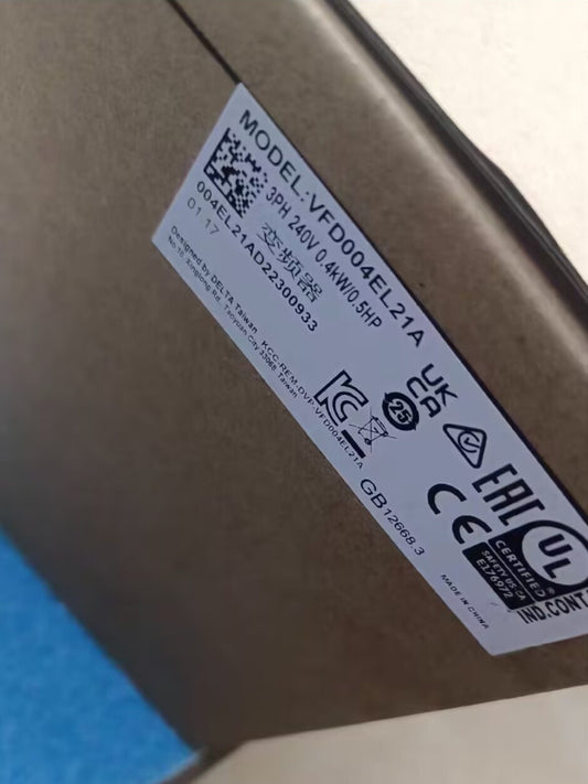 1PC  Delta VFD004EL21A 0.4KW Frequency Converter In Box