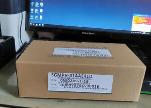 Yaskawa SGMPH-01AAE41D Servo Motor SGMPH01AAE41D New In Box Yaskawa servo motor SGMPH-01AAE41D new in box - YASKAWA