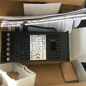 Omron E5GN-Q1TD Digital Temperature Controller for Precision Control - OMRON