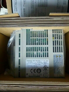 New YASKAWA SGDH-10AE Servo Driver SGDH10AE In Box - YASKAWA