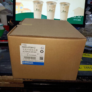 OMRON R88D-KP08H-Z Servo Driver New In Box - OMRON