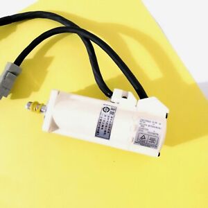 1PC New Panasonic MSMA012C2N4 AC Servo Motor - PANASONIC