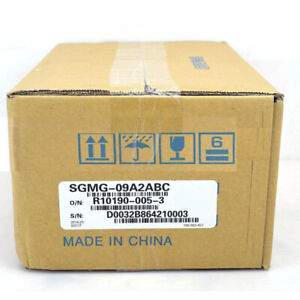 Yaskawa SGMG-09A2ABC Servo Motor New In Box FAST SHIP - YASKAWA