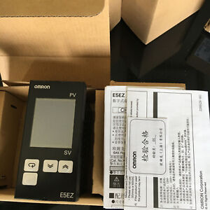 Omron E5EZ-Q3MT Temperature Controller - Reliable Performance - OMRON