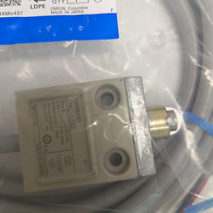 Omron D4C-1202 Limit Switch - Durable & Reliable Precision Sensor - OMRON