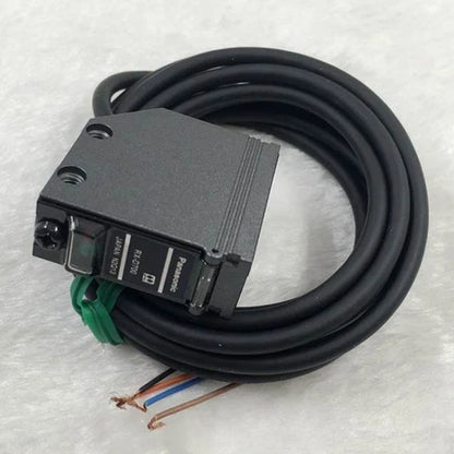 Panasonic RX-D700 SUNX Photoelectric Sensor 1PC RXD700 Free Shipping