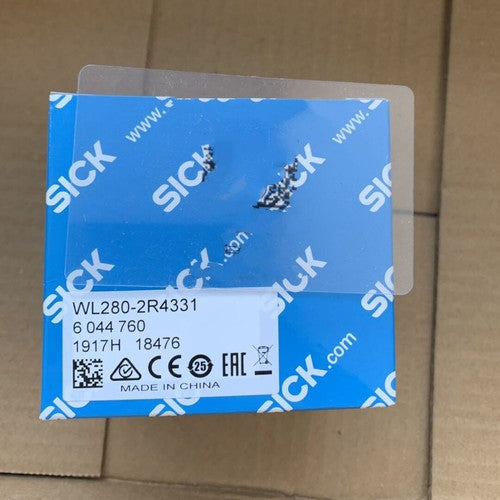 SICK WL280-2R4331 Sensor One Free Shipping WL2802R4331