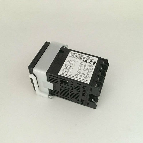 Omron E5CZ-Q2MT Temperature Controller One Free Shipping E5CZQ2MT
