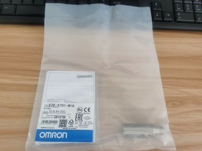 Omron E2E-X7D1-M1G Proximity Switch One Free Shipping E2EX7D1M1G