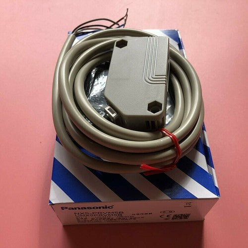 Panasonic SUNX NX5-PRVM5B Photoelectric Sensor 1PC NX5PRVM5B Free Shipping
