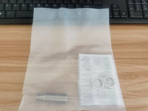 Omron E2E-X7D1-M1G Proximity Switch One Free Shipping E2EX7D1M1G