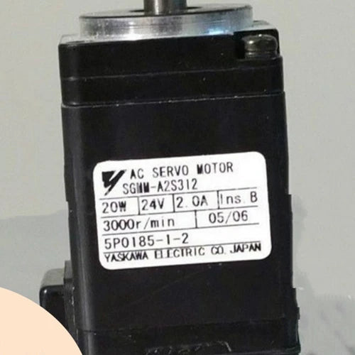 Yaskawa SGMM-A2S312 Servo Motor 1PC SGMMA2S312 ping