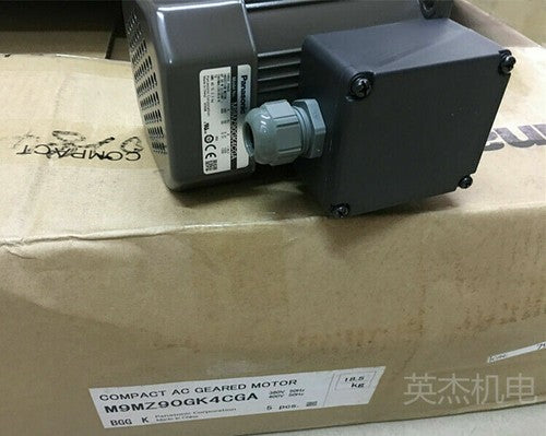 1PC Panasonic Three-phase motor M9MZ90GK4CGA 90W 380VAC ping