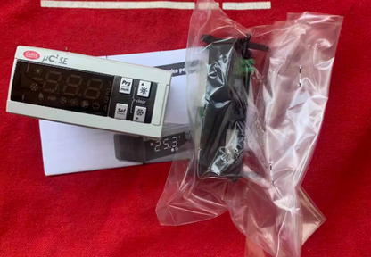 1PC  CAREL MCH2000051 Controller ping