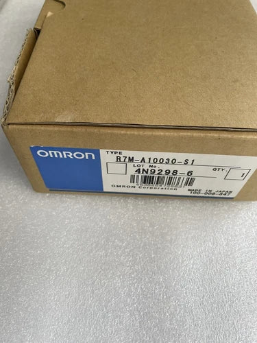 Omron R7M-A10030-S1 Servo Motor One ping R7MA10030S1