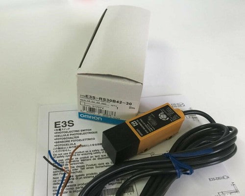 Omron E3S-RS30B42-30 Photoelectric Switch One Free Shipping E3SRS30B4230