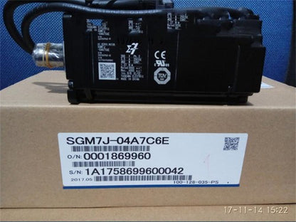 Yaskawa SGM7J-04A7C6E Servo Motor 1PC ping SGM7J04A7C6E