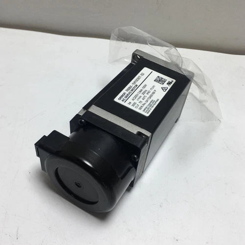 Omron R88M-1M10030T-S2 Servo Motor 1PC ping R88M1M10030TS2