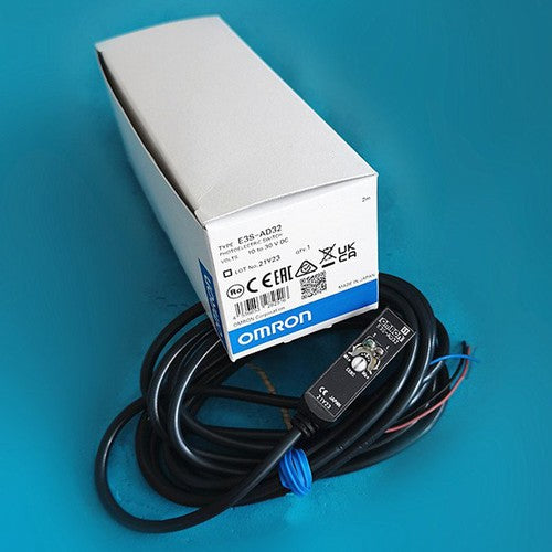 Omron E3S-AD32 Photoelectric Switch One Free Shipping E3SAD32