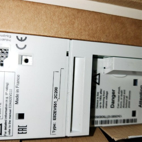LENZE E82EV551_2C200 Inverter One ping E82EV5512C200