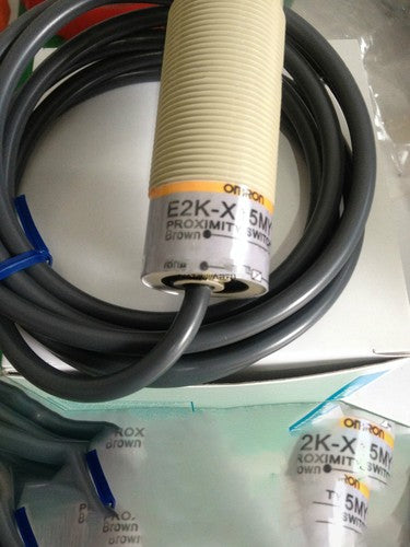 Omron E2K-X15ME1 Proximity Switch One Free Shipping E2KX15ME1