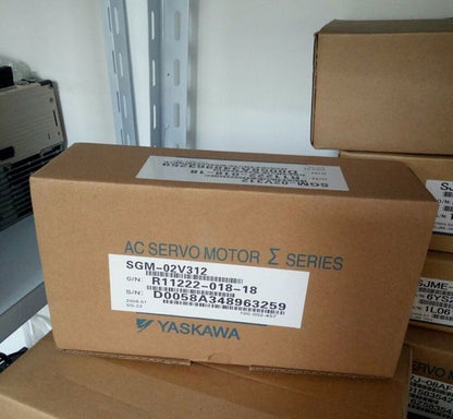 Yaskawa SGM-02V312 Servo Motor 1PC ping SGM02V312
