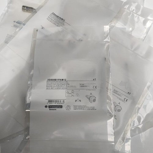1PC Schneider XS608B1PAM12 Proximity Switch Free Shipping