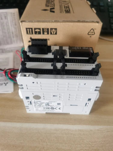 Mitsubishi FX5UC-64MT/D PLC One ping FX5UC64MT/D