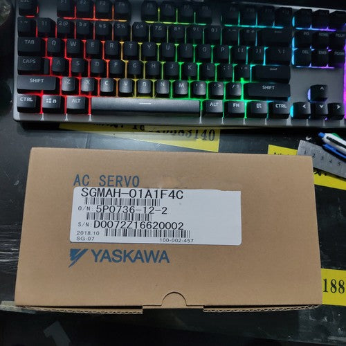 Yaskawa SGMAH-01A1F4C Servo Motor 1PC SGMAH01A1F4C ping