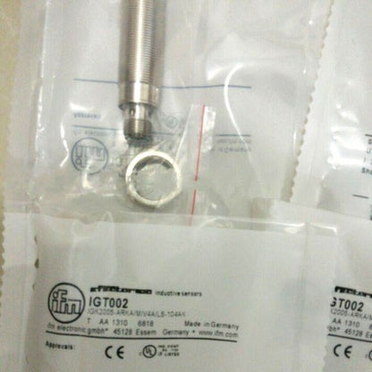 IFM IGT002 Proximity Switch One Free Shipping