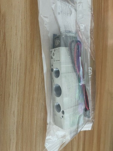 1PC SMC SY7120-5LZD-02 Solenoid Valve SY71205LZD02 Free Shipping