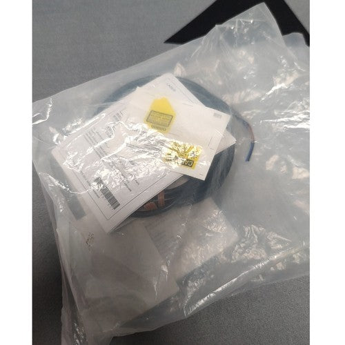 Omron E3Z-LL83 Photoelectric Sensor Free Shipping One E3ZLL83