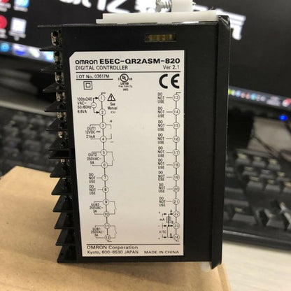 Omron E5EC-QR2ASM-820 Temperature Controller Free Shipping One E5ECQR2ASM820