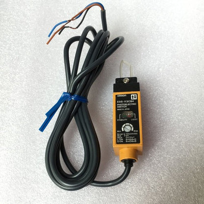 Omron E3S-X3CB4 Photoelectric Switch One Free Shipping E3SX3CB4