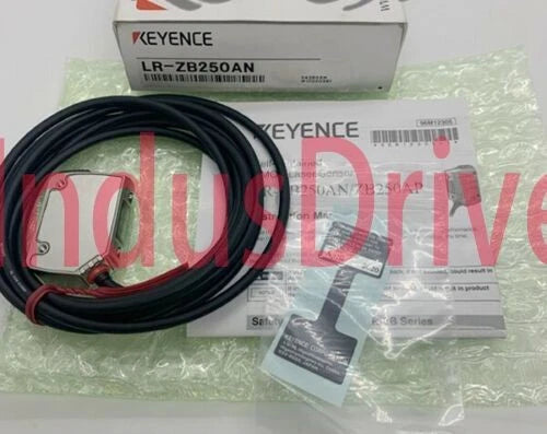 KEYENCE LR-ZB250AN Laser Sensor
