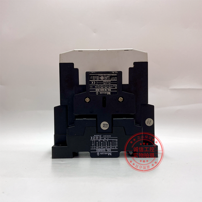 1PC  EATON MOELLER DIL3AM85 Contactor ping