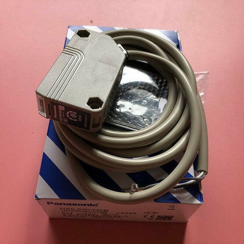Panasonic SUNX NX5-PRVM5B Photoelectric Sensor 1PC NX5PRVM5B Free Shipping