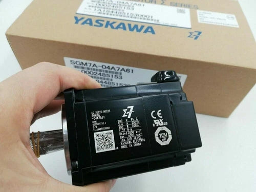 Yaskawa SGM7A-04A7A61 Servo Motor 1PC ping SGM7A04A7A61