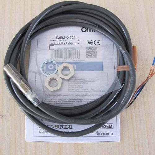 OMRON E2EM-X2C1 Proximity Sensor E2EMX2C1 1PC Free Shipping
