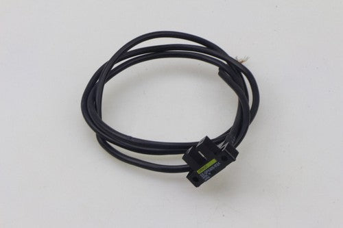 1PC Omron EE-SPX305-W2A Photoelectric Switch EESPX305W2A Free Shipping