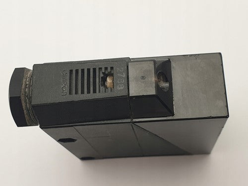 Omron E3JM-DS70M4-G Photoelectric Switch One Free Shipping E3JMDS70M4G