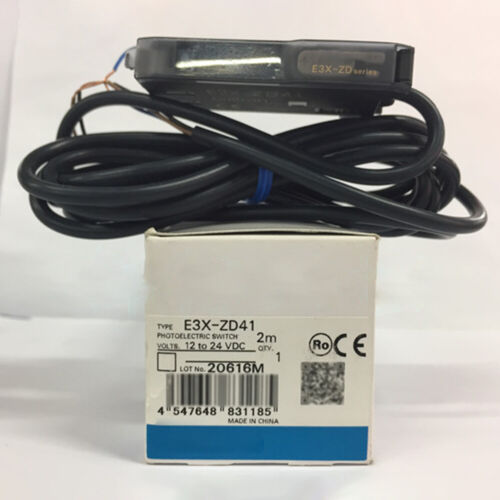 Omron E3X-ZD41 Photoelectric Switch 12-24VDC - New in Box - OMRON