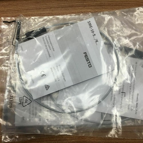 Festo SME-10-SL-LED-24 173212 Proximity Switch  One SME10SLLED24 Free Ship