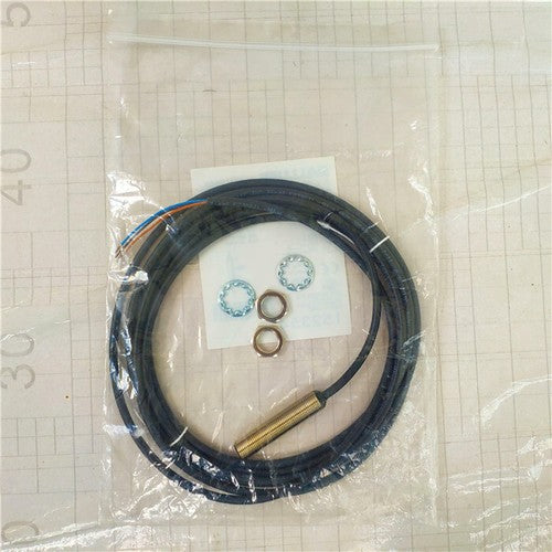 BALLUFF BES M12MI-PSC20B-BP03 Sensor One Free Shipping