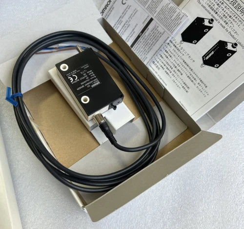 1PC Omron D5VA-3B1 Displacement Sensor D5VA3B1 ping