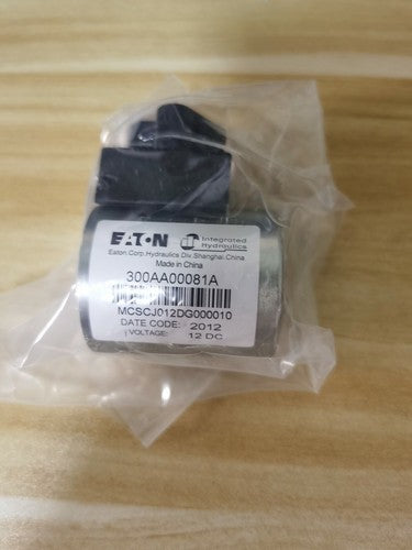 1PC Eaton Vickers 300AA00081A Solenoid Coil Free Shipping