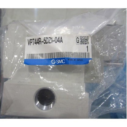 1PC SMC VP744R-5DZ1-04A Solenoid Valve VP744R5DZ104A Free Shipping