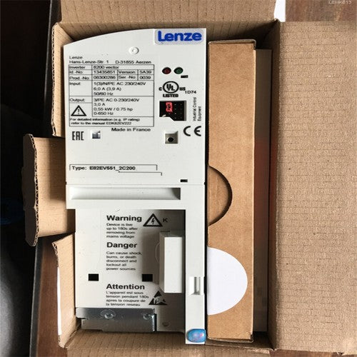 LENZE E82EV551_2C200 Inverter One ping E82EV5512C200